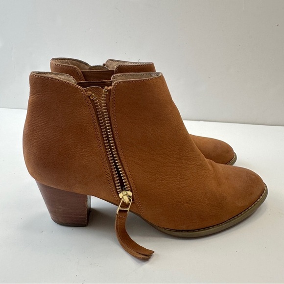 Vionic Leather Sterling Zip Up High Heel Ankle Boots Womens Size 7 In Saddle - Picture 3 of 10